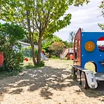 Mobilhome Ile D'oleron La Cotiniere Holiday home Saint-Pierre-d'Oleron