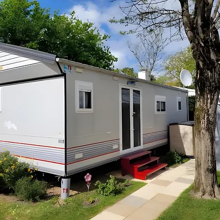 Mobilhome Ile D'oleron La Cotiniere Holiday home *